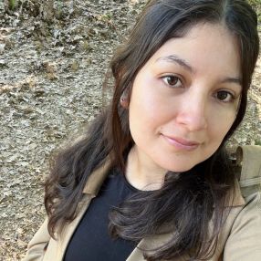 Celsy Thalia, Babysitter in Saronno