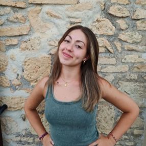 Beatrice, Babysitter a Merate