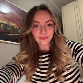 Angelica, Babysitter a Casalmaiocco