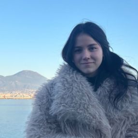 Sibilla, Babysitter a San Daniele del Friuli