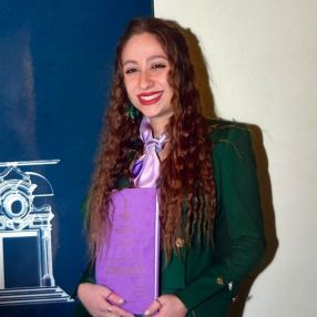 Martina, Babysitter a Portici