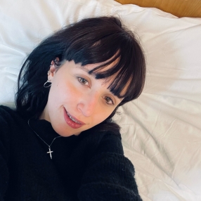 Rebecca, Babysitter a Macerata
