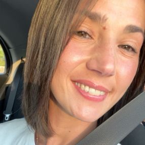 Elvira, Babysitter a Remanzacco