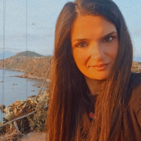 Salvina, Babysitter a Archi