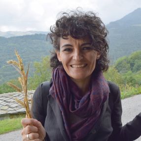Elena, Babysitter a Savigliano