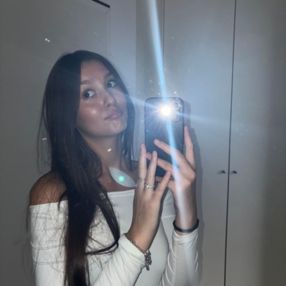 Elisa, Babysitter a Carobbio degli Angeli