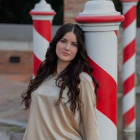 Veronica, Babysitter a Montemerlo