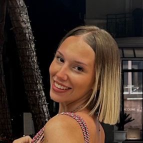 Giada, Babysitter a Castel Goffredo