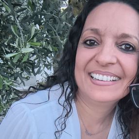 Angela, Babysitter in Marconia