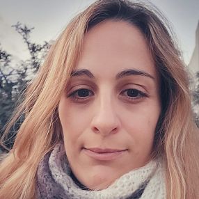 Maura, Famiglia a Cagliari