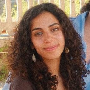 Elisabetta, Babysitter a Buccinasco