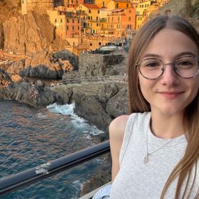 Miriam, Babysitter a Bene Vagienna