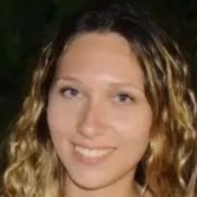 Ilenia, Babysitter a Provincia di Prato