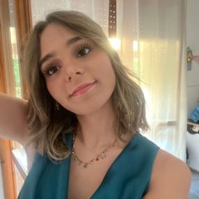 Anna, Babysitter a Castellarano