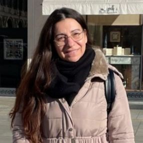 Nica, Babysitter in Cuneo