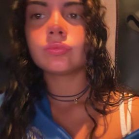Giulia, Babysitter a San Genesio ed Uniti