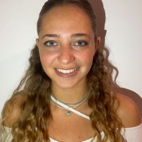 Alexandra, Babysitter in Cuggiono
