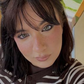 Amanda, Babysitter a Lenno