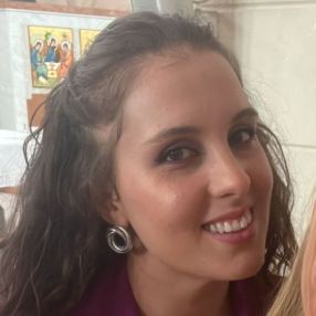 Angela, Babysitter a Mugnano di Napoli