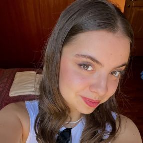 Carlotta, Babysitter in Bisuschio