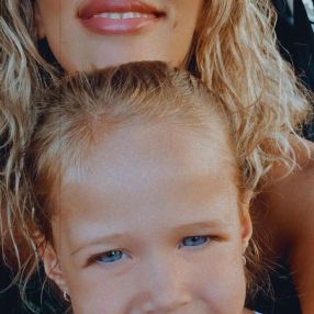 Rosy, Babysitter a Carini