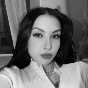 Natalia, Babysitter a Trasacco