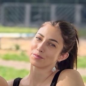 Carmela, Babysitter in Sedriano