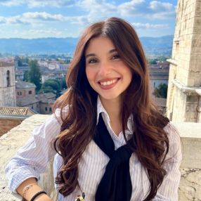 Valeria, Babysitter a Casastieri