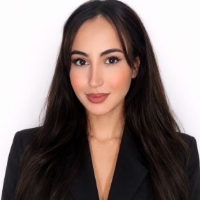 Nawal, Babysitter a Paderno D'adda