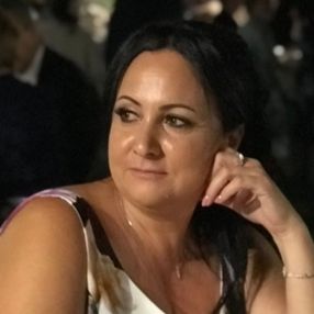 Luana, Babysitter a Locri