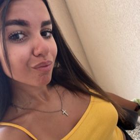 Greta, Babysitter a Vallecrosia