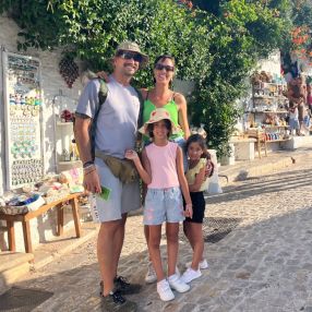 Desy, Family in Agliana