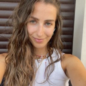 Karoline, Babysitter a Abruzzo