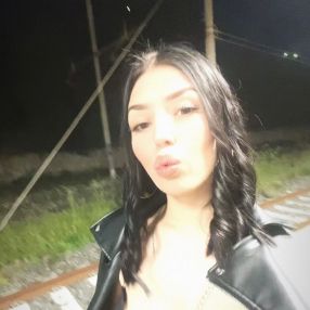 Agesina, Babysitter a Venturina Terme