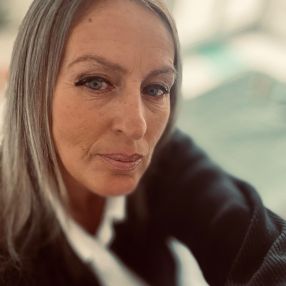 Gloria, Babysitter in Loano