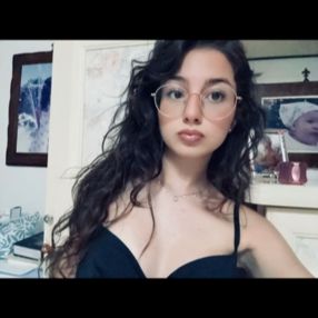 Dalila, Babysitter in Villa Castelli
