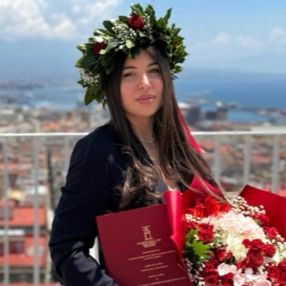 Nunzia, Babysitter a Afragola