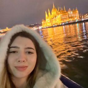 Liviana, Babysitter a Pezze di Greco