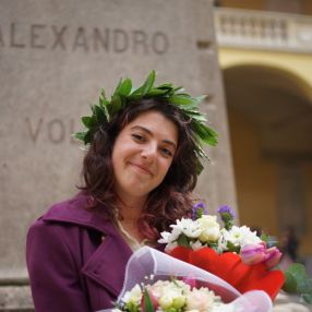 ELISA, Babysitter a Genova