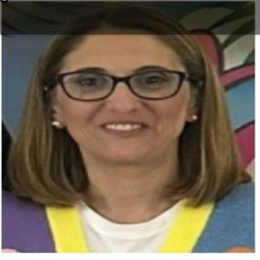 Ester, Babysitter a Pozzuoli