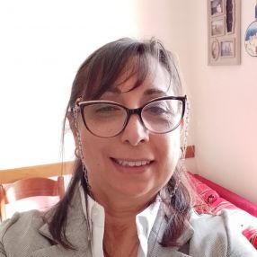 Francesca, Babysitter a Cossato