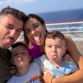 Antony, Famiglia a San Giovanni Suergiu