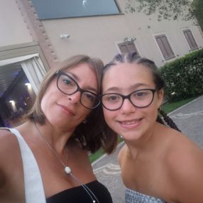Giada, Famiglia a Isola Sacra