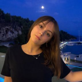 Sara, Babysitter a Castellarano