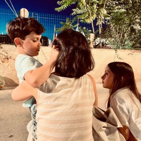 Giulia, Famiglia a Siracusa
