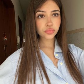 Desireè, Babysitter in Rometta Marea