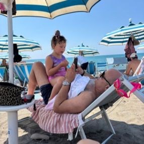 Lucrezia, Famiglia a Provincia di Livorno
