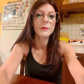Laura, Babysitter a Trecastagni