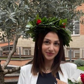 Agnese, Babysitter a Latina