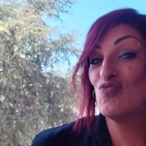 Vivvi, Babysitter in Soleminis